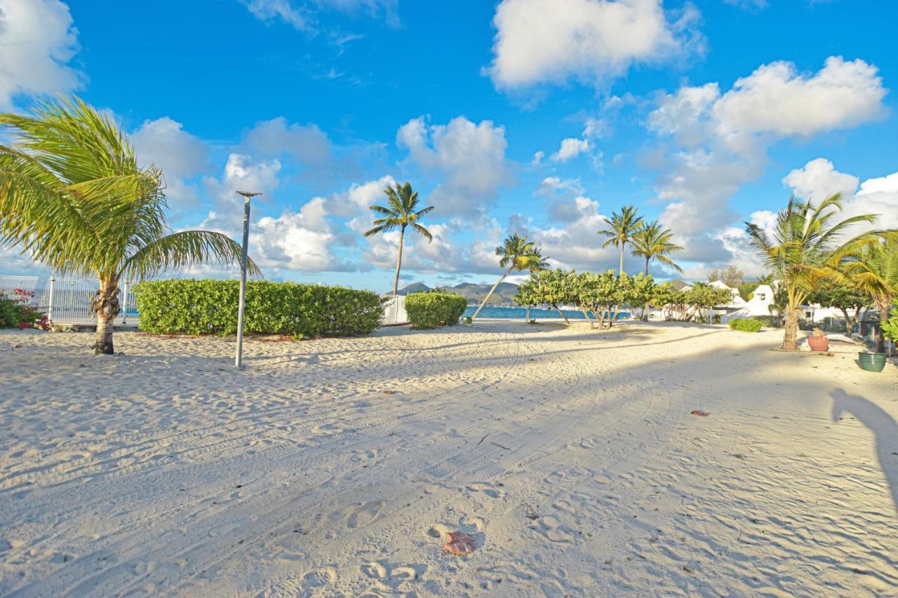 Deja Blue - Comfortable Beachfront Condo Marigot  Exterior photo